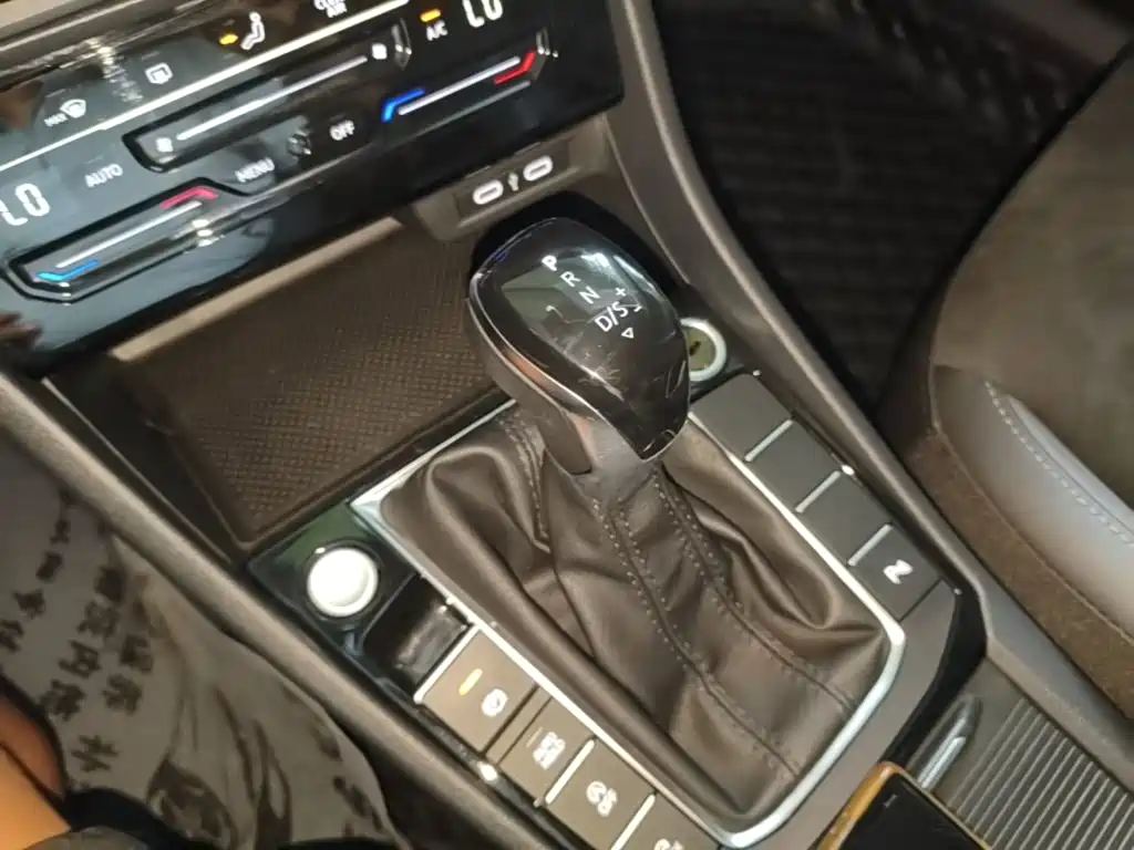 Volkswagen Sagitar 2022 280TSI DSG Excellence Edition