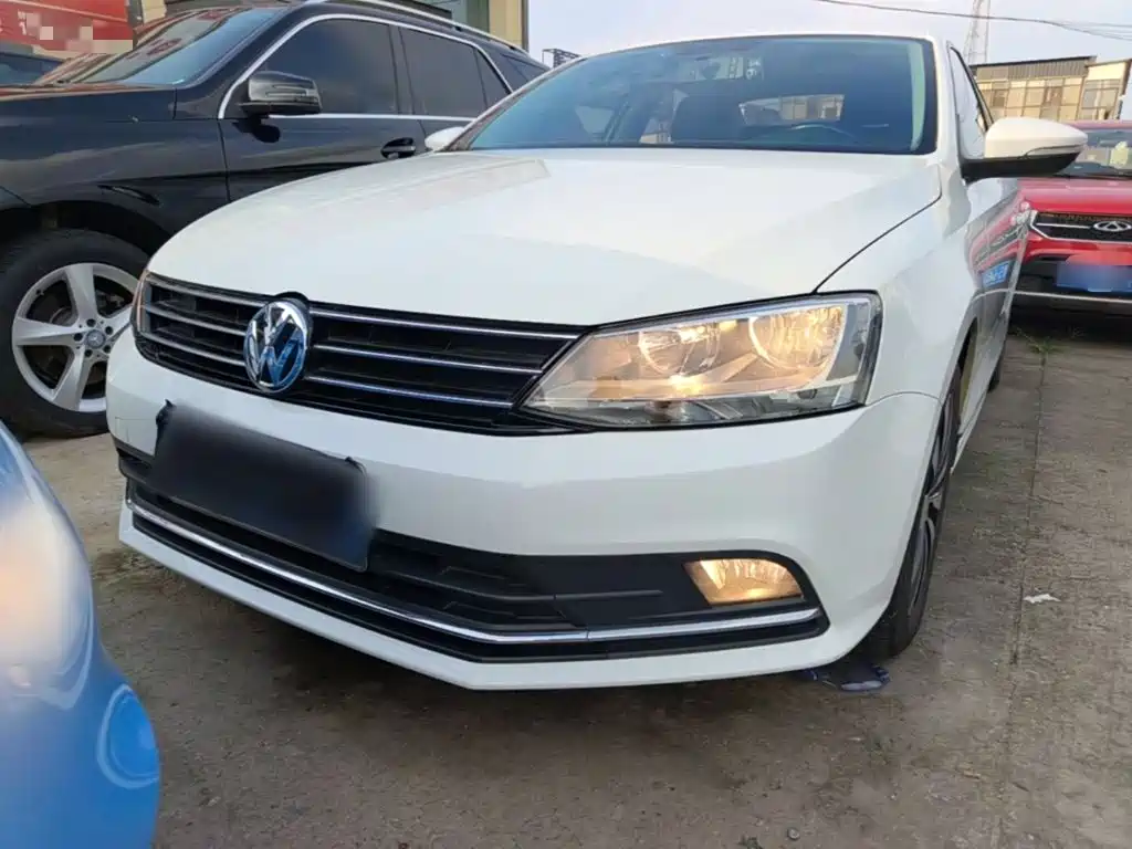Volkswagen Sagitar 2017 1.6L Automatic Comfort