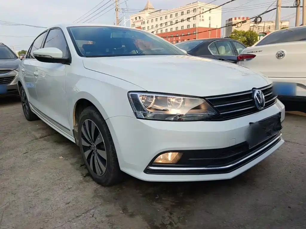 Volkswagen Sagitar 2017 1.6L Automatic Comfort