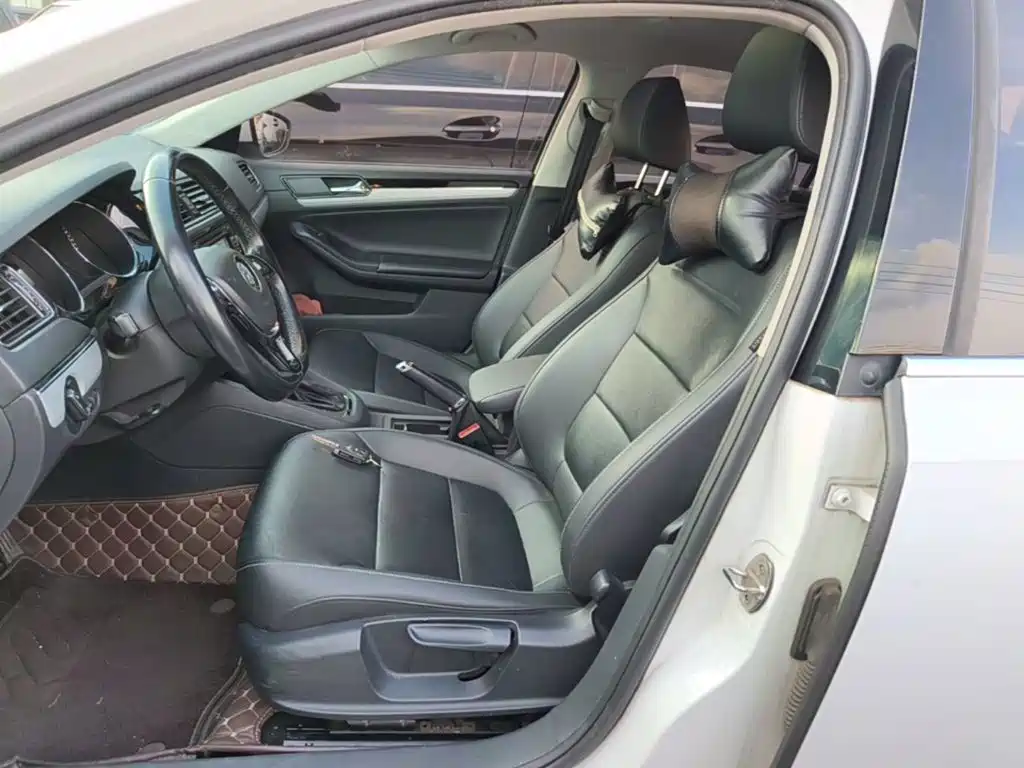 Volkswagen Sagitar 2017 1.6L Automatic Comfort