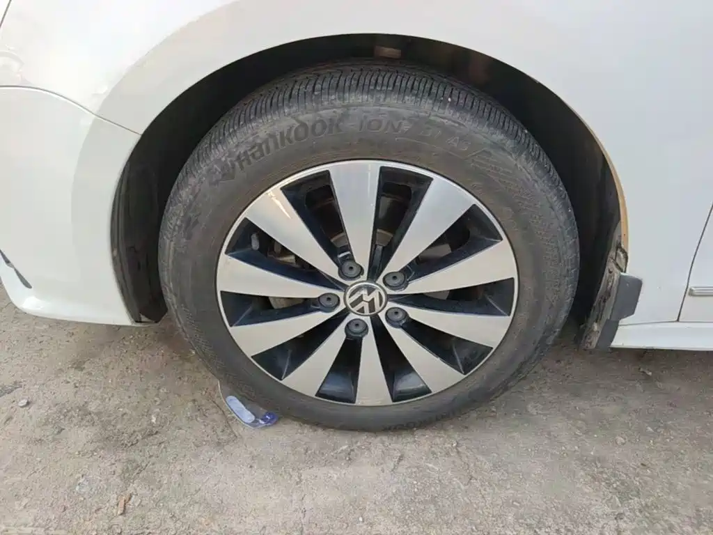 Volkswagen Sagitar 2017 1.6L Automatic Comfort