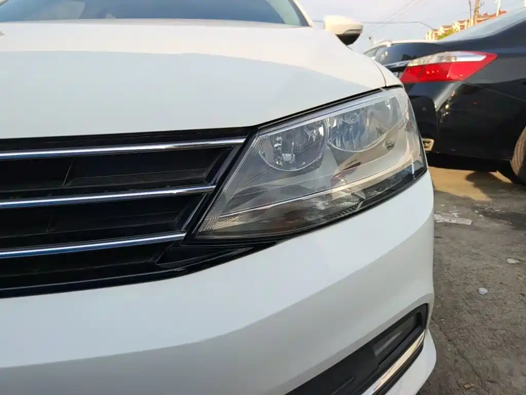 Volkswagen Sagitar 2017 1.6L Automatic Comfort