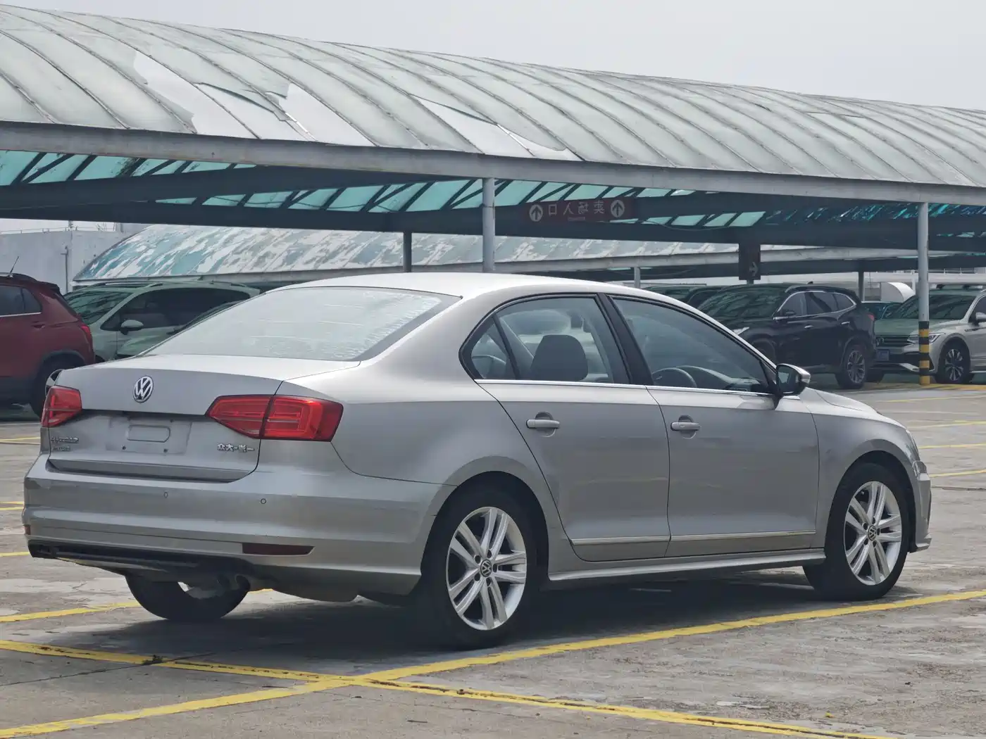 Volkswagen Sagitar 2018 280TSI DSG Spark Edition