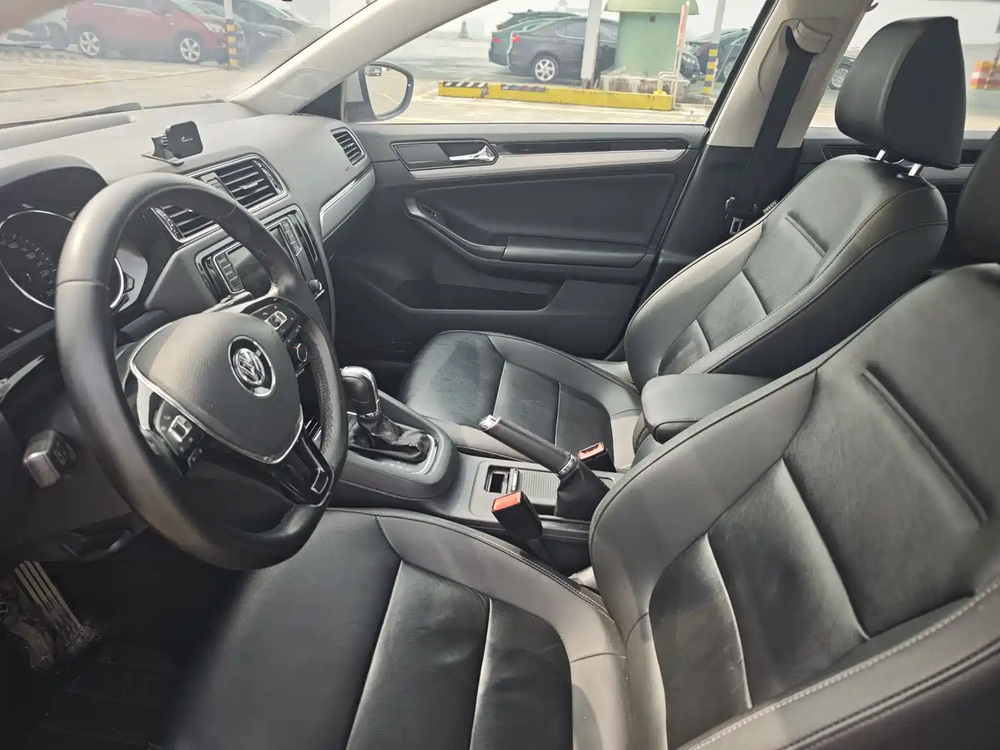 Volkswagen Sagitar 2018 280TSI DSG Spark Edition