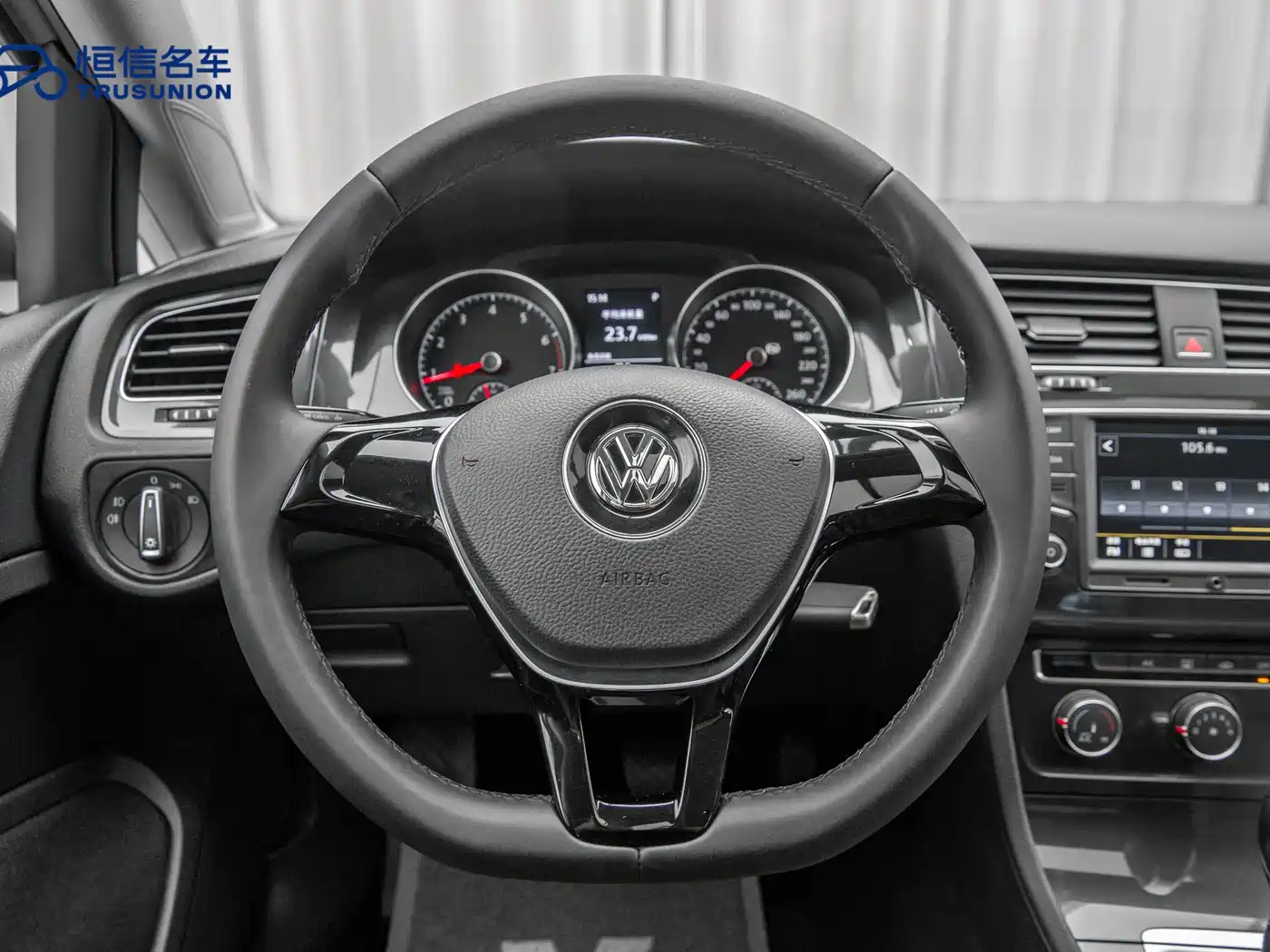 Volkswagen Golf 2017 1.6L Auto Comfort Millionth Edition