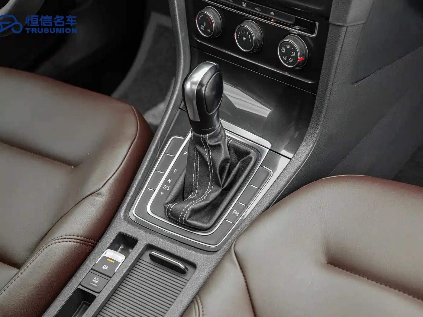 Volkswagen Golf 2017 1.6L Auto Comfort Millionth Edition