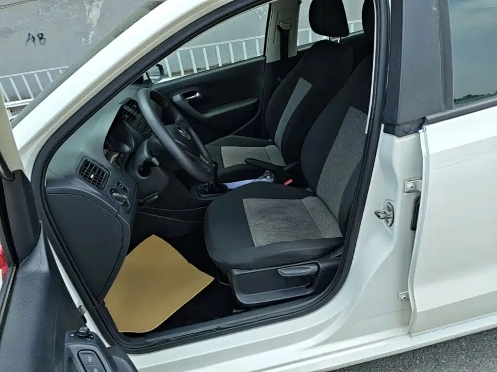 Volkswagen Polo 2016 1.4L Manual Trend