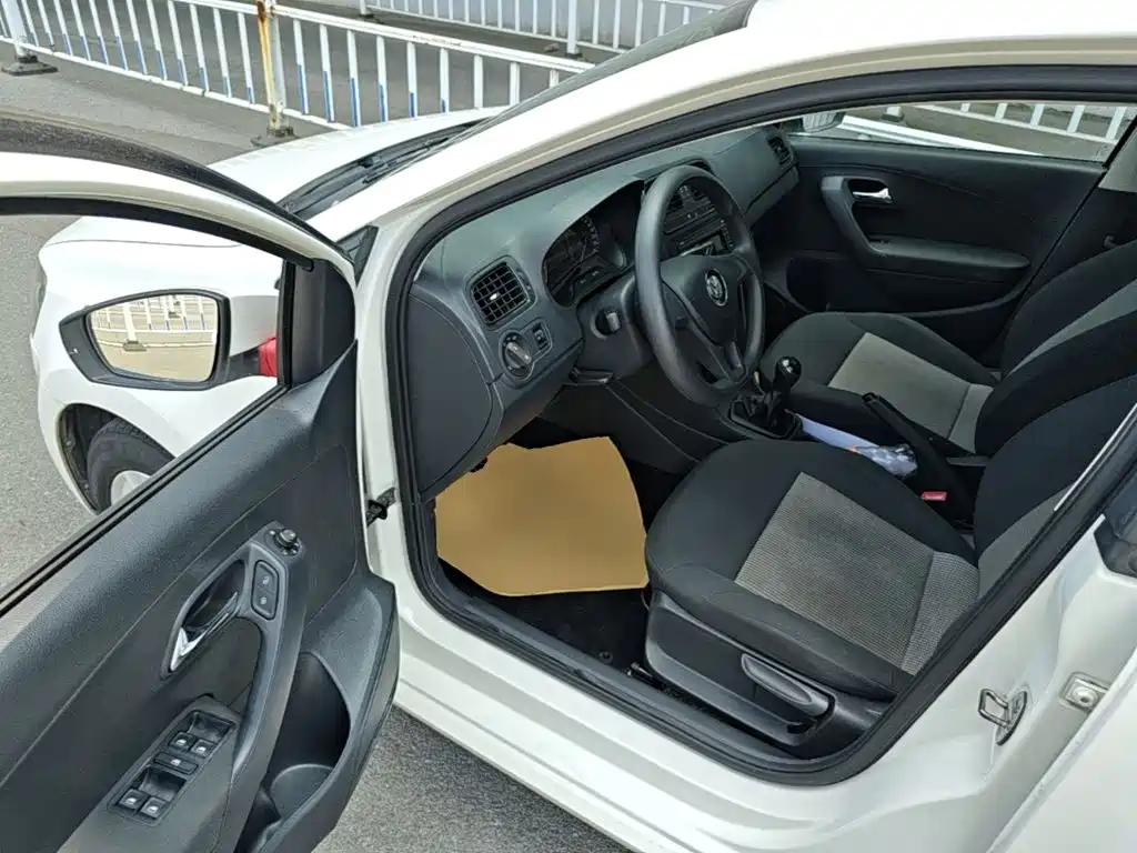 Volkswagen Polo 2016 1.4L Manual Trend