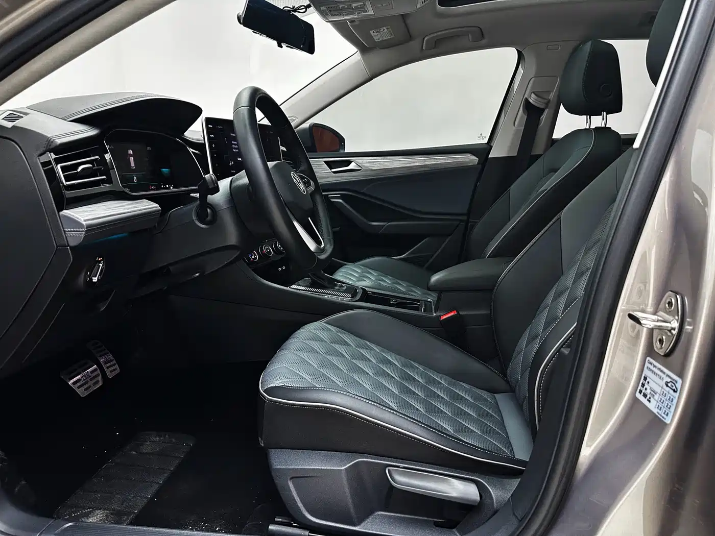 Volkswagen Sagitar 2023 Model Year 280TSI DSG Surpass Edition