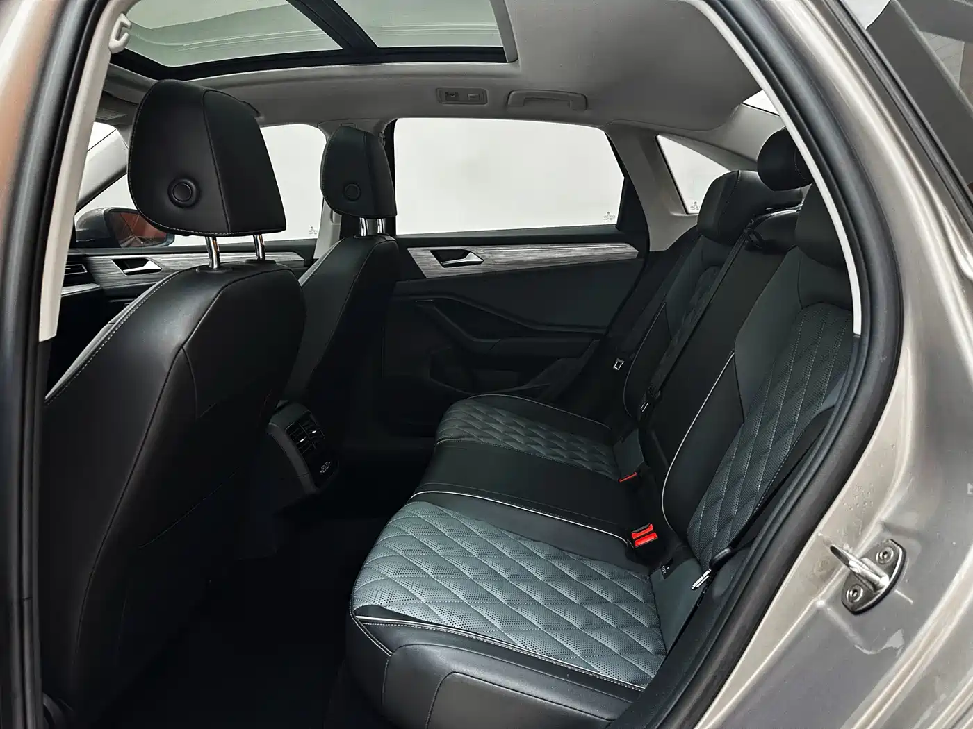 Volkswagen Sagitar 2023 Model Year 280TSI DSG Surpass Edition