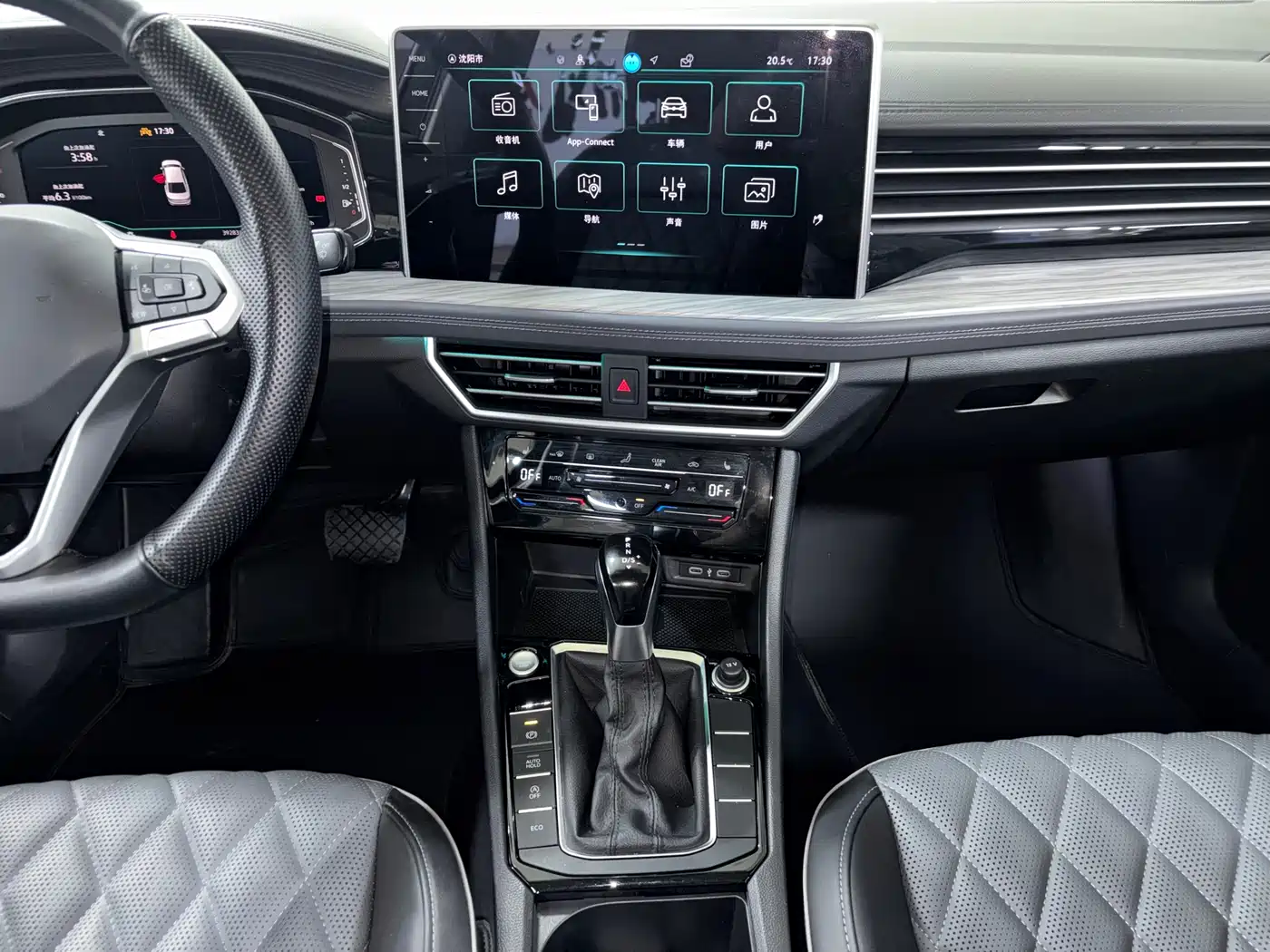 Volkswagen Sagitar 2023 280TSI DSG Surpass Plus Edition