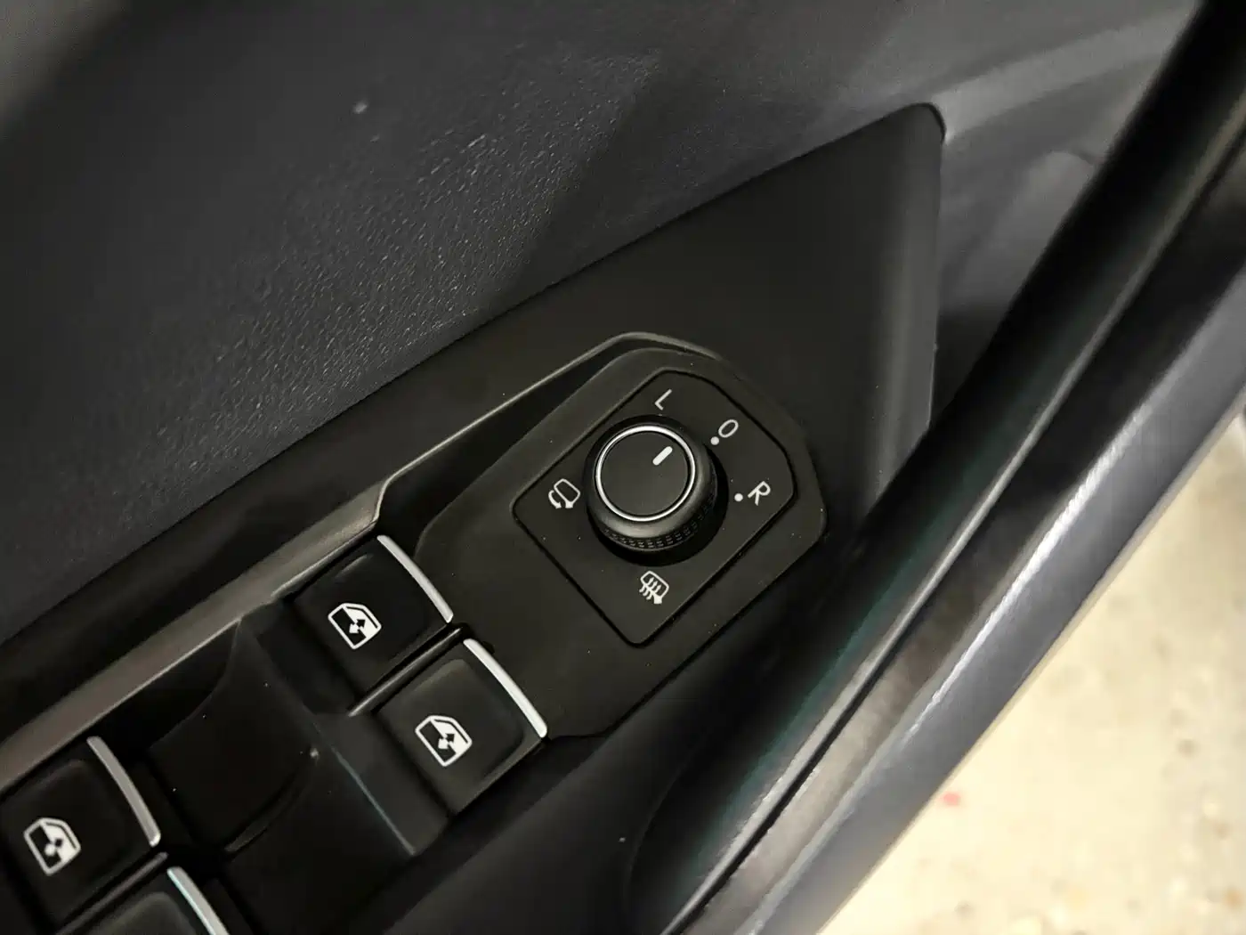 Volkswagen Sagitar 2023 280TSI DSG Surpass Plus Edition