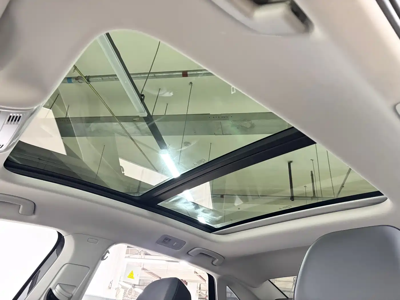 Volkswagen Sagitar 2023 280TSI DSG Surpass Plus Edition