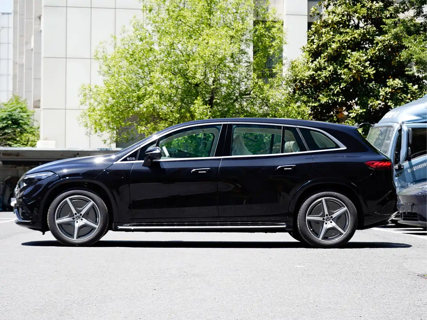 Mercedes-Benz Mercedes-Benz EQS SUV 2025 Model 500 4MATIC