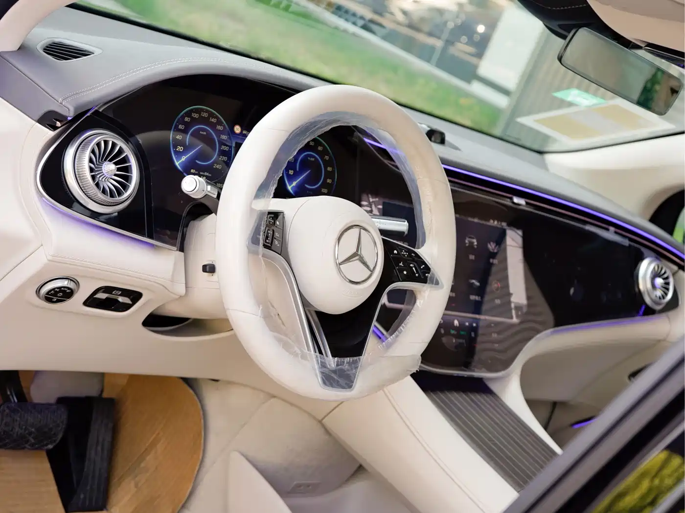 Mercedes-Benz Mercedes-Benz EQS SUV 2025 Model 500 4MATIC