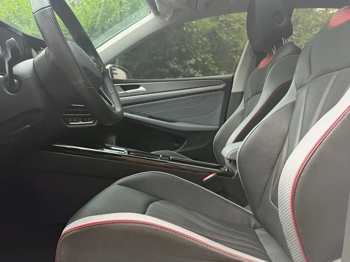 Volkswagen Lamando 2022 Lamando L 280TSI DSG Ultra Spicy Flagship
