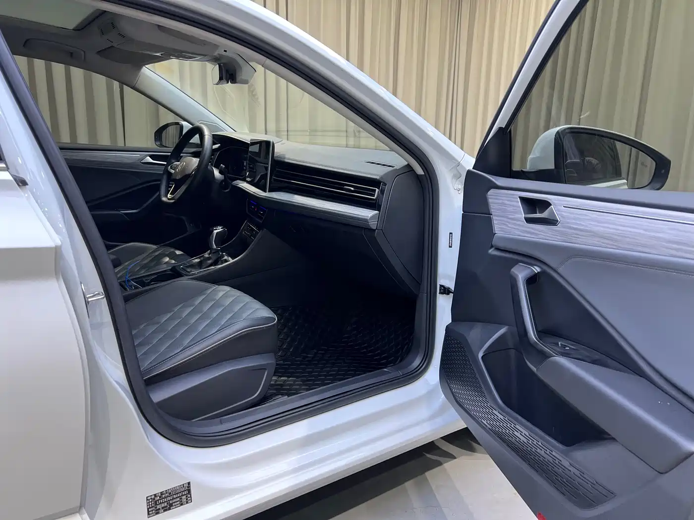 Volkswagen Sagitar 2023 280TSI DSG Surpass Plus Edition