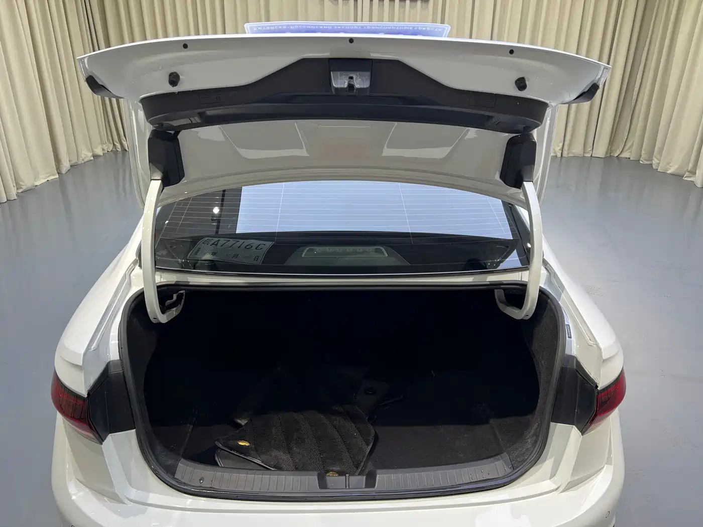 Volkswagen Sagitar 2023 280TSI DSG Surpass Plus Edition