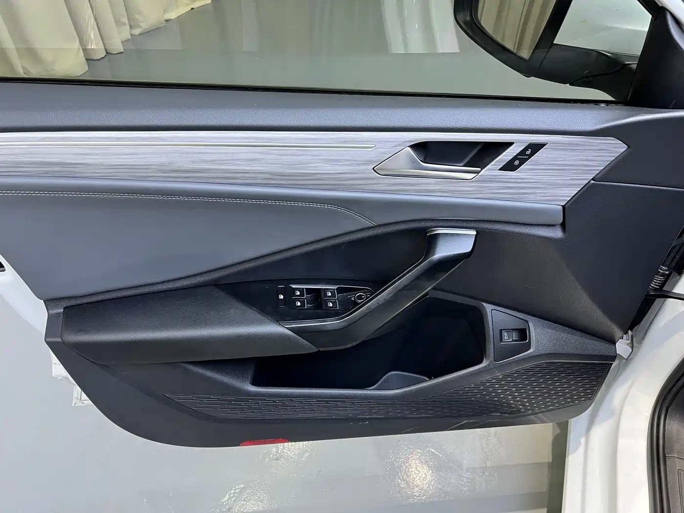 Volkswagen Sagitar 2023 280TSI DSG Surpass Plus Edition