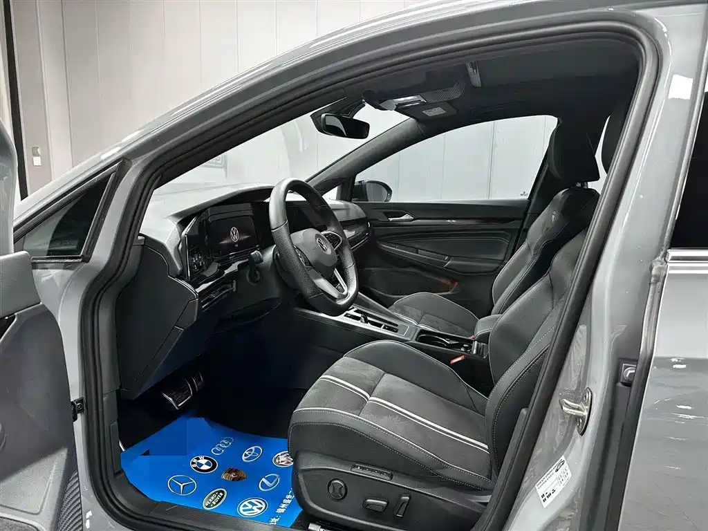 Volkswagen Golf 2023 280TSI DSG R-Line Lite