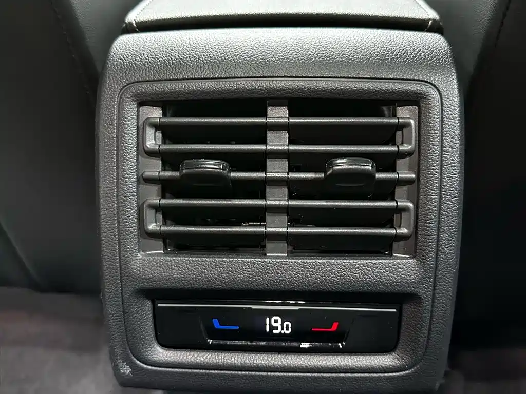 Volkswagen Golf 2023 280TSI DSG R-Line Lite