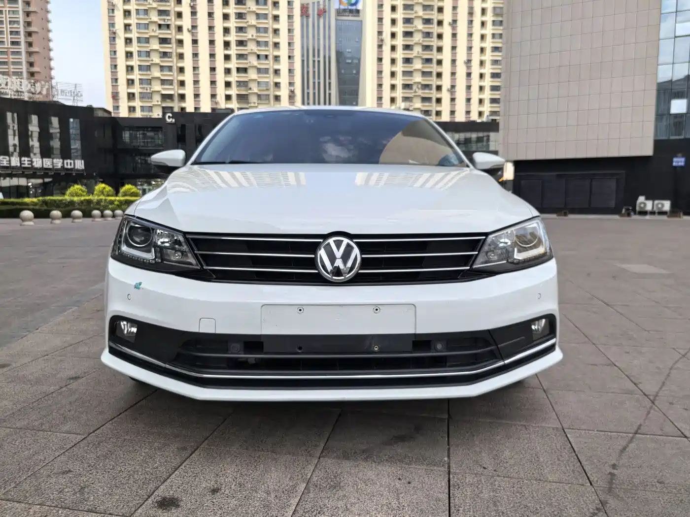 Volkswagen Sagitar 2015 230TSI Automatic Luxury