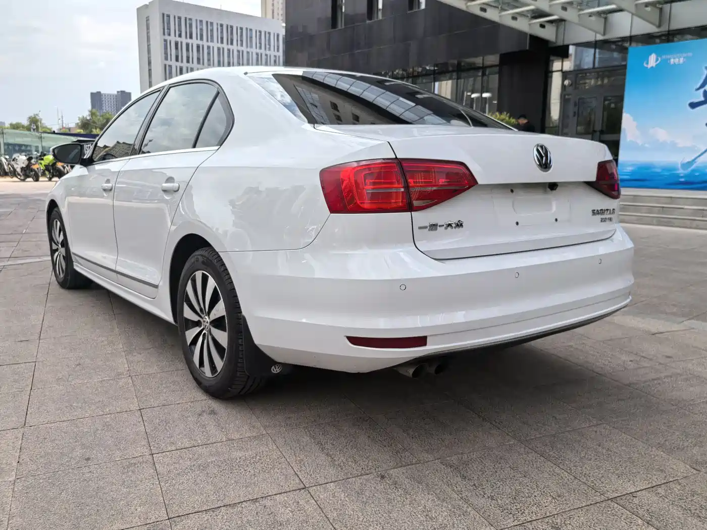 Volkswagen Sagitar 2015 230TSI Automatic Luxury