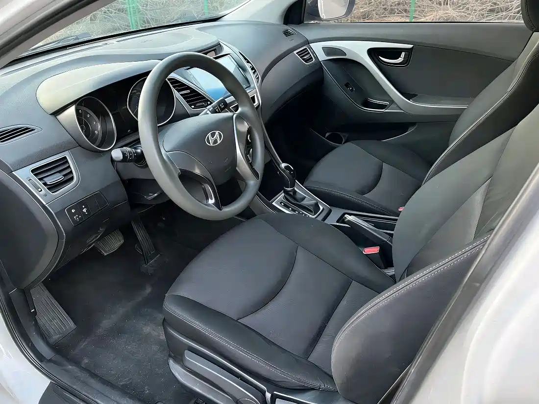Hyundai Langdong 2016 1.6L Automatic Smart Edition