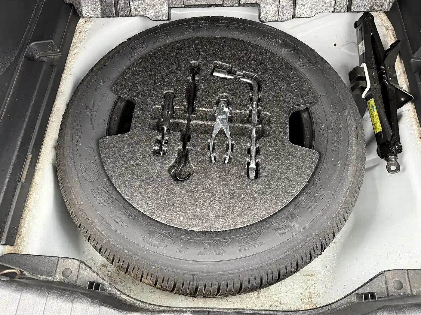 Hyundai Langdong 2016 1.6L Automatic Smart Edition