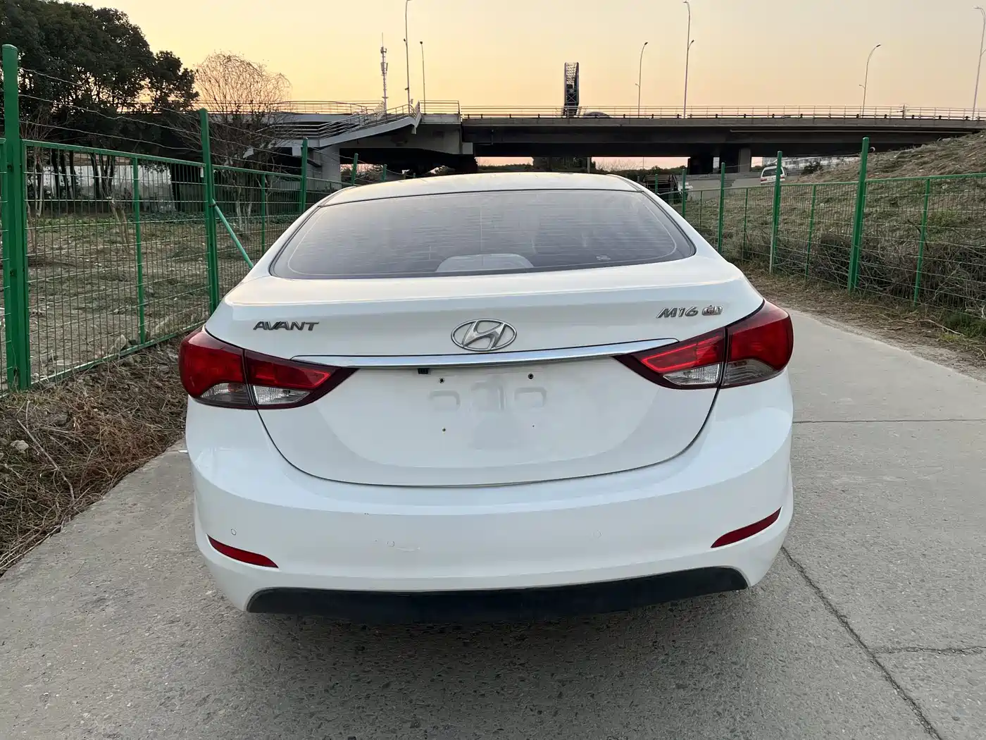 Hyundai Langdong 2016 1.6L Automatic Smart Edition