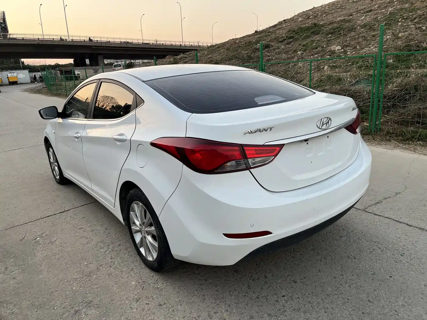Hyundai Langdong 2016 1.6L Automatic Smart Edition