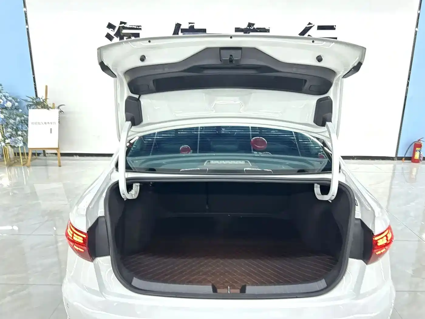 Volkswagen Sagitar 2022 280TSI DSG Surpassing Edition