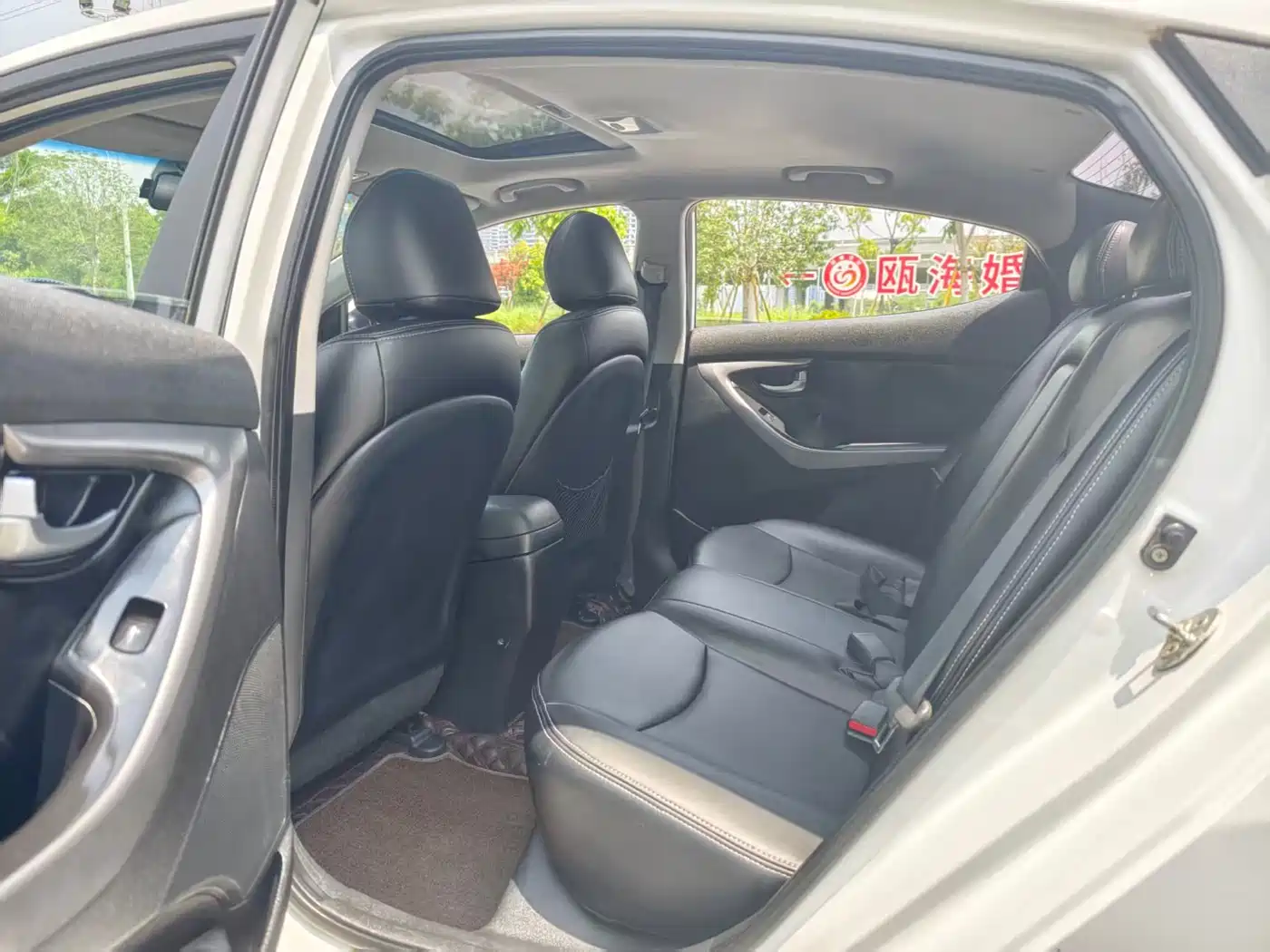 Hyundai Langdong 2015 1.6L Auto Premium