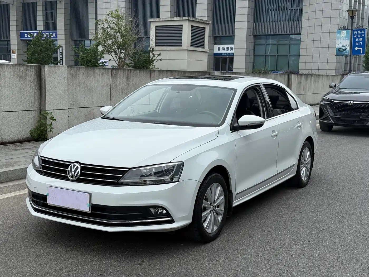 Volkswagen Sagitar 2015 230TSI Manual Comfort