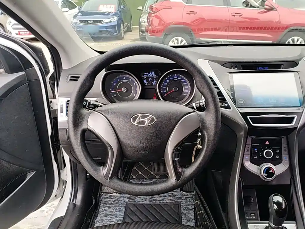 Hyundai Langdong 2016 1.6L Automatic Smart Edition