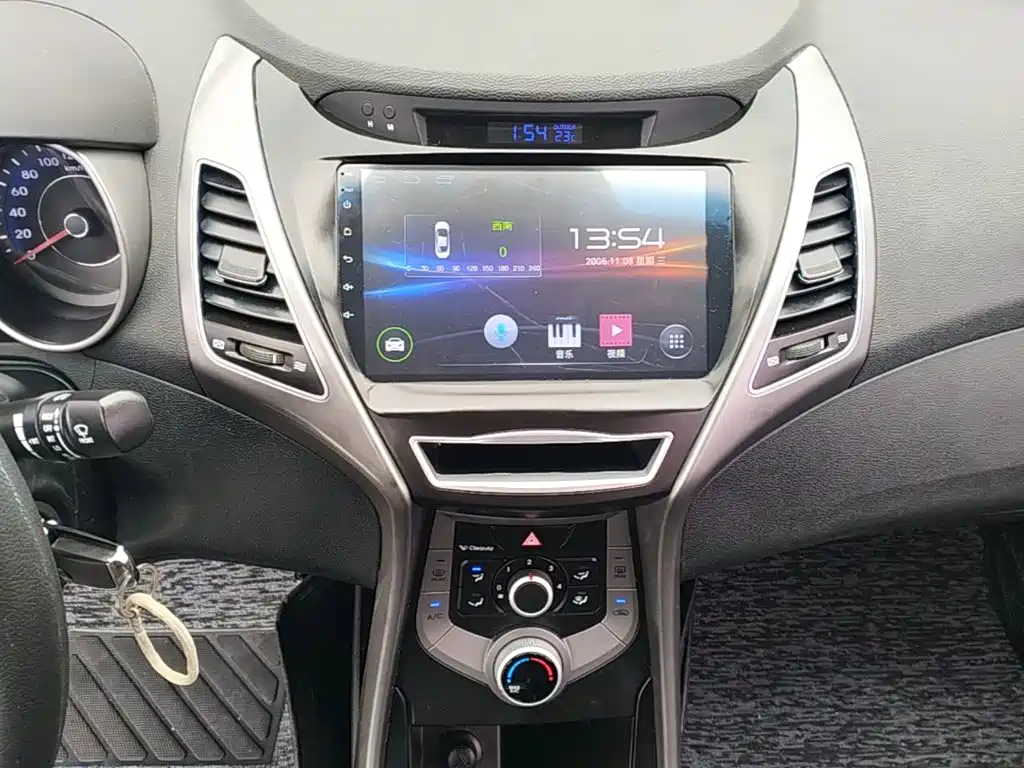 Hyundai Langdong 2016 1.6L Automatic Smart Edition