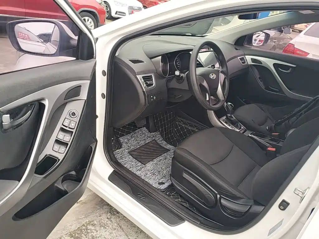 Hyundai Langdong 2016 1.6L Automatic Smart Edition