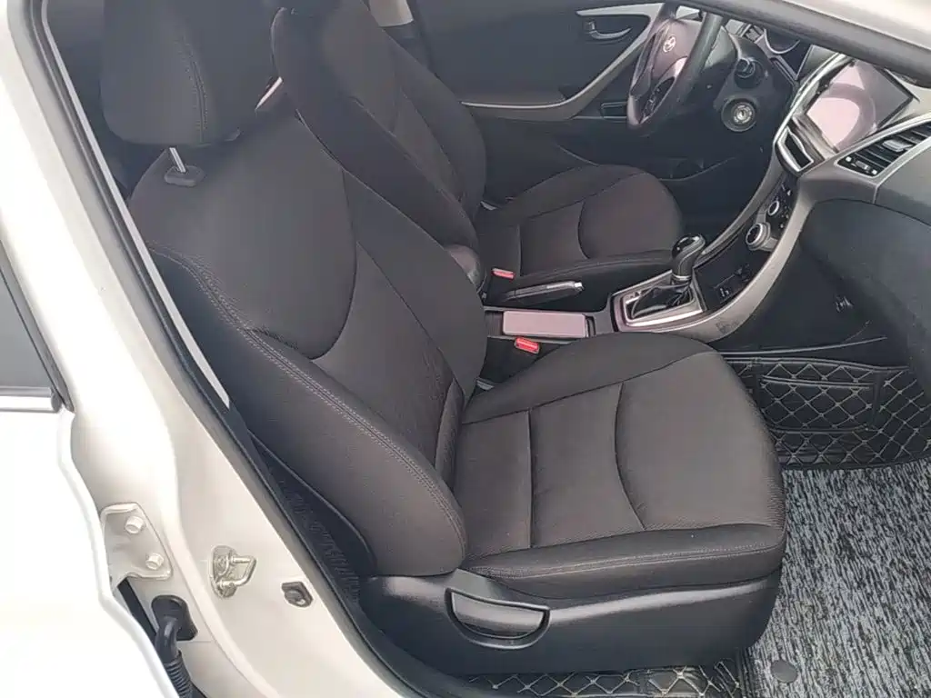 Hyundai Langdong 2016 1.6L Automatic Smart Edition