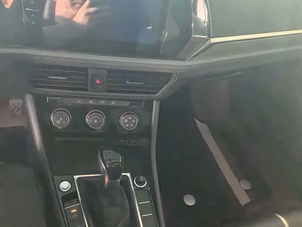 Volkswagen Sagitar 2021 280TSI DSG Surpassing Edition