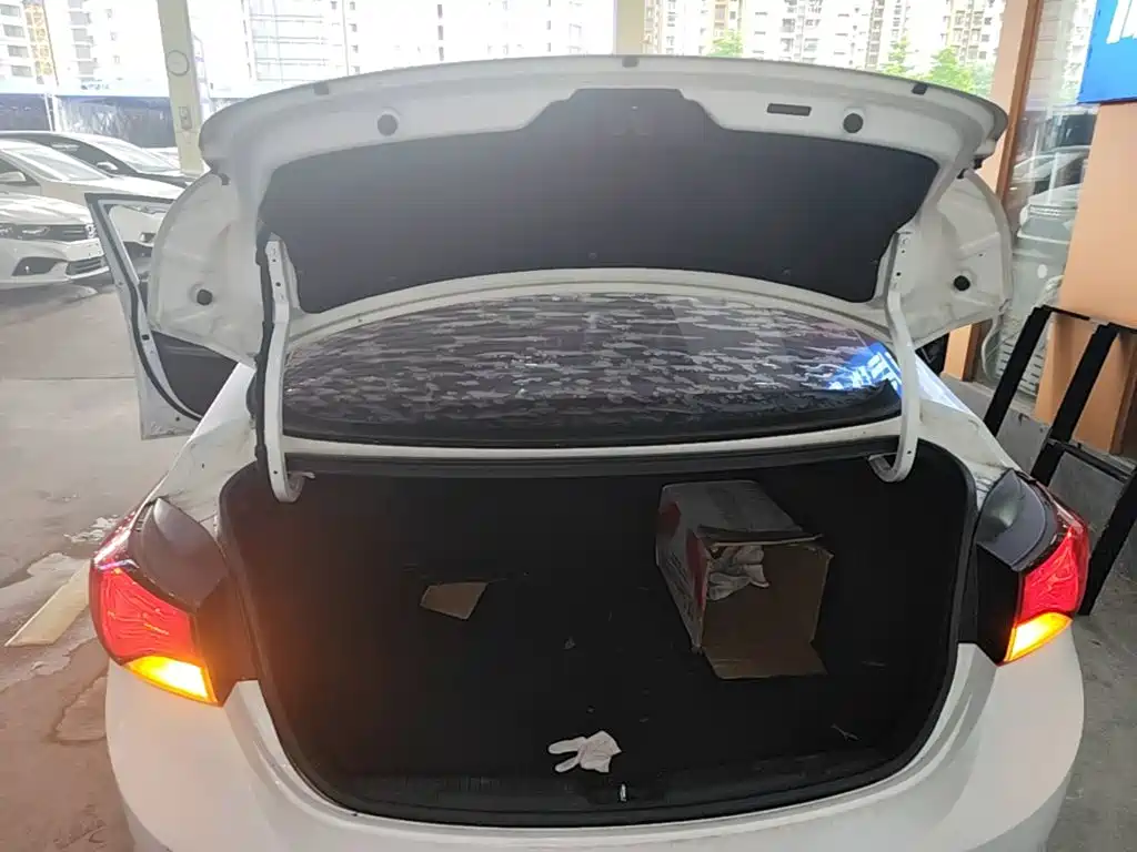 Hyundai Langdong 2016 1.6L Automatic Premium Edition