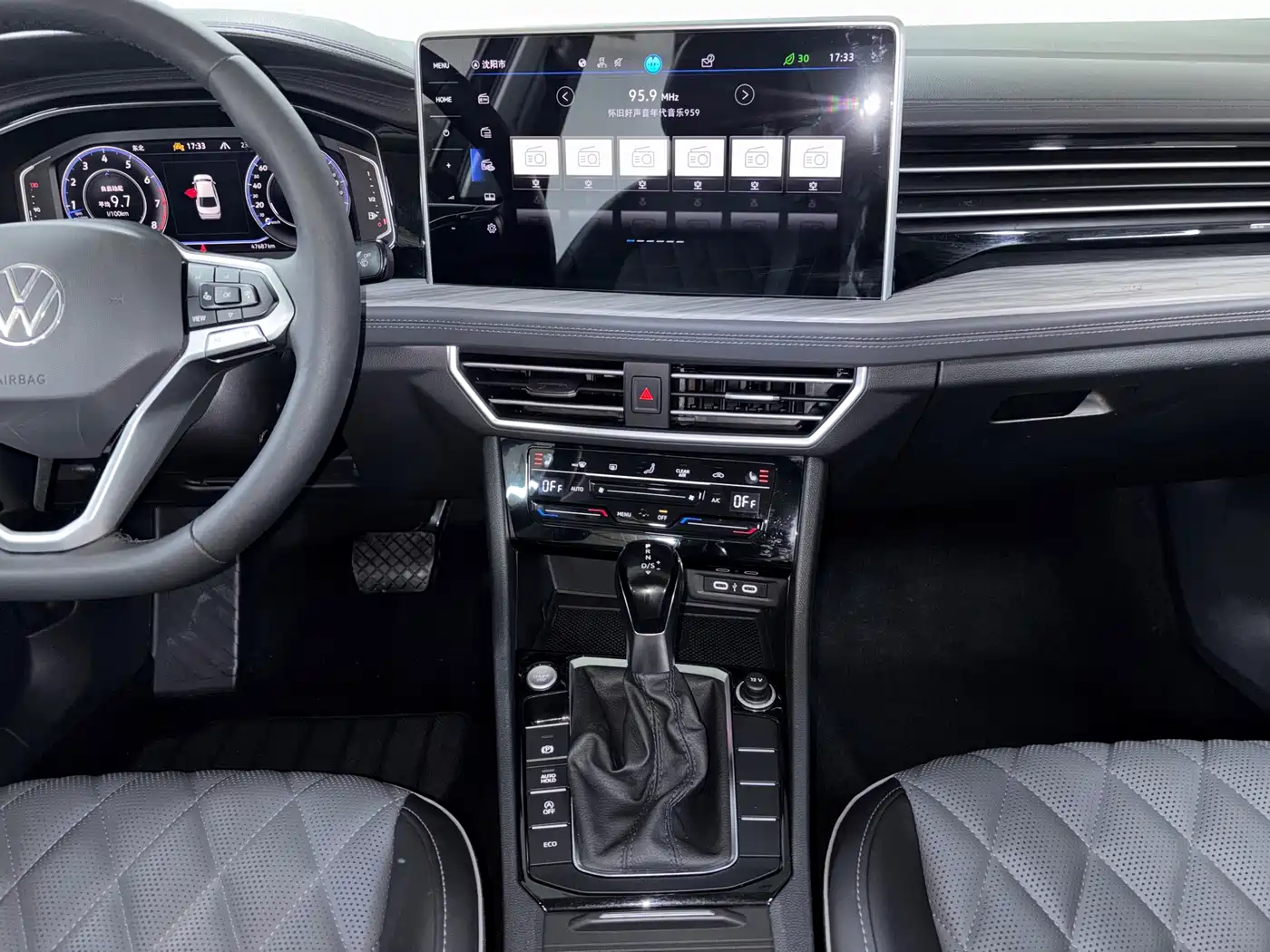 Volkswagen Sagitar 2023 280TSI DSG Surpass Plus Edition