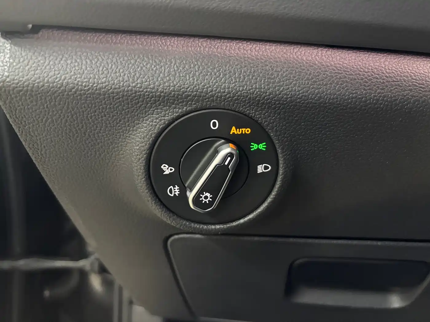 Volkswagen Sagitar 2023 280TSI DSG Surpass Plus Edition
