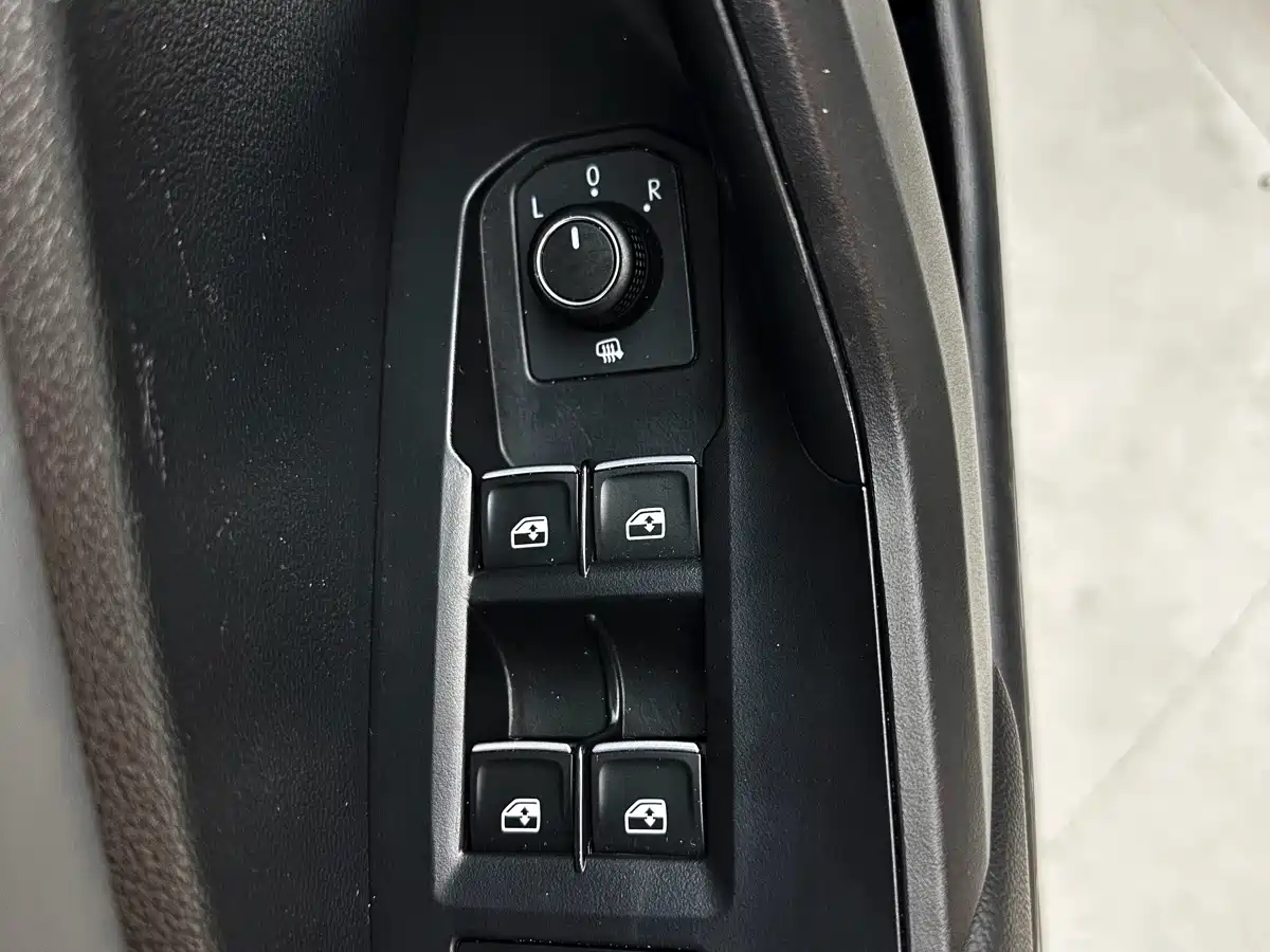 Volkswagen Sagitar 2023 280TSI DSG Beyond Lite