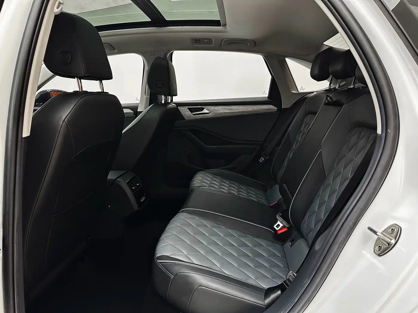 Volkswagen Sagitar 2023 280TSI DSG Beyond Lite