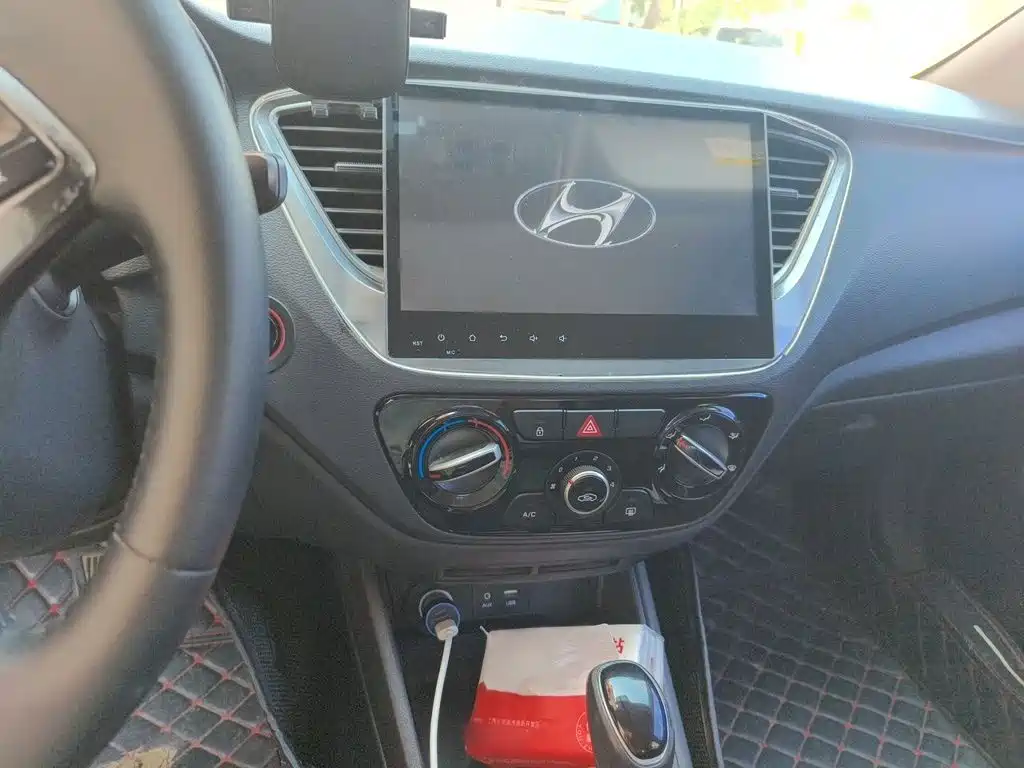Hyundai Hyundai Verna 2016 1.4L Automatic Cool Edition GLS