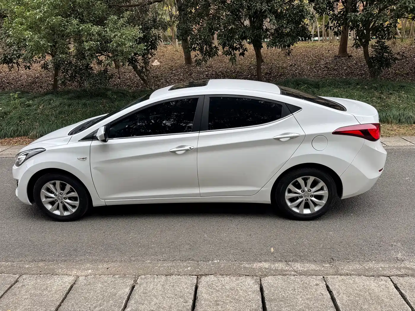 Hyundai Langdong 2016 1.6L Automatic Premium Edition