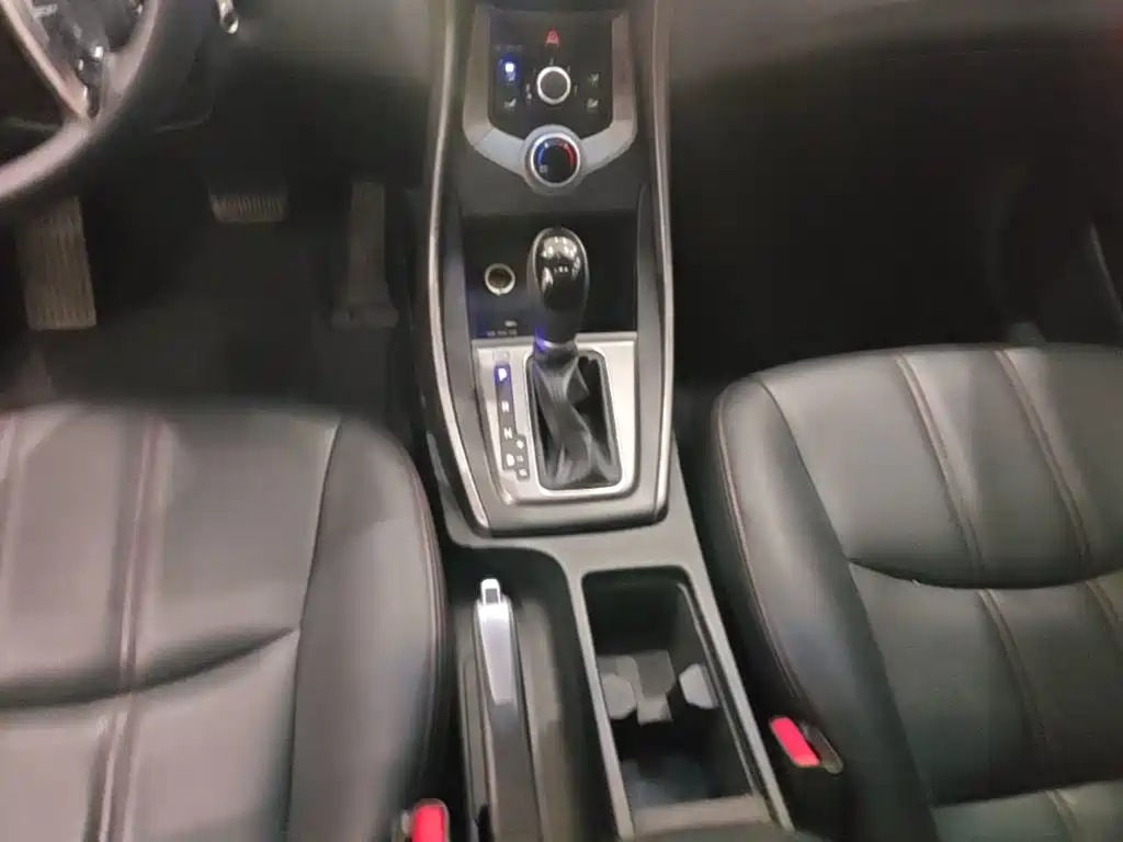 Hyundai Langdong 2016 1.6L Automatic Smart Edition