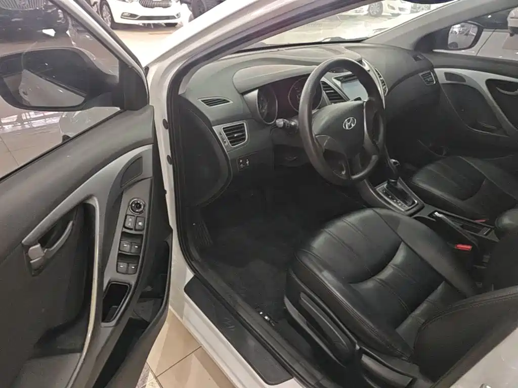 Hyundai Langdong 2016 1.6L Automatic Smart Edition