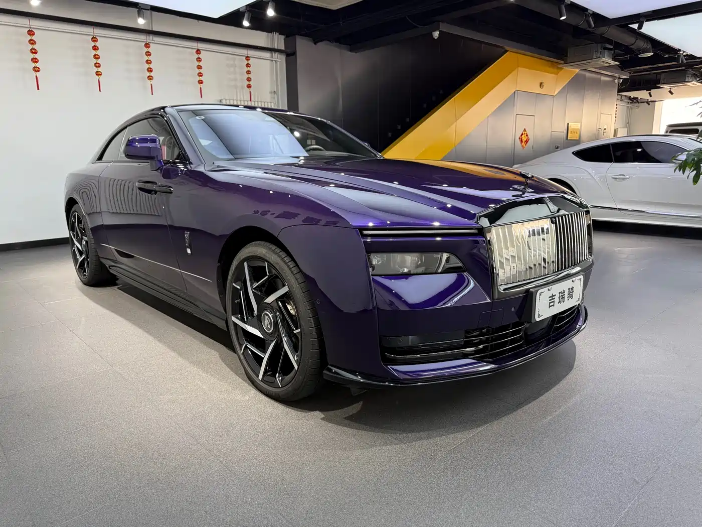 Rolls-Royce Spectre 2024 Standard Model