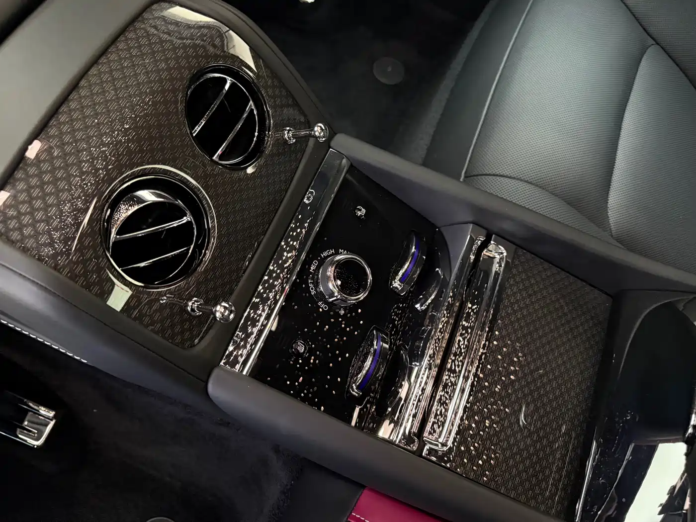 Rolls-Royce Spectre 2024 Standard Model